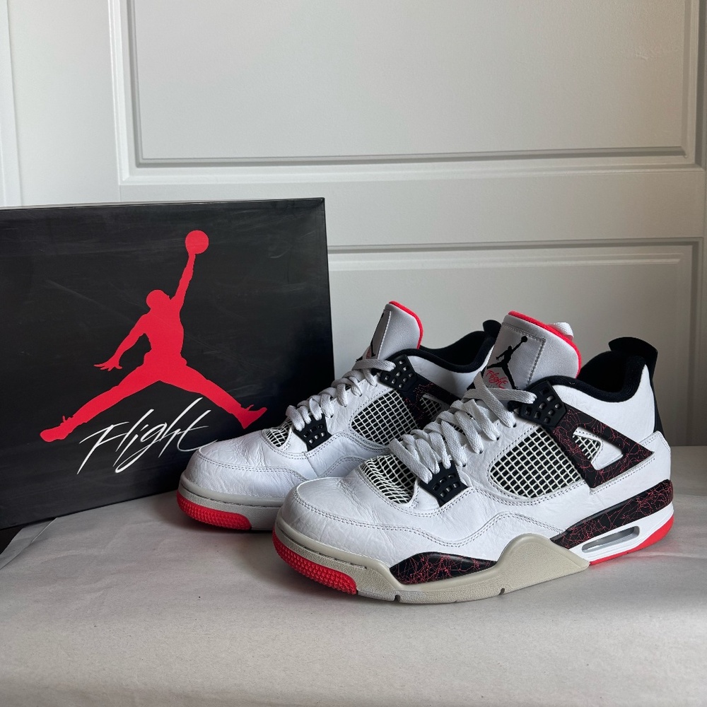 Nike Air Jordan 4 Retro – Men’s Size 12